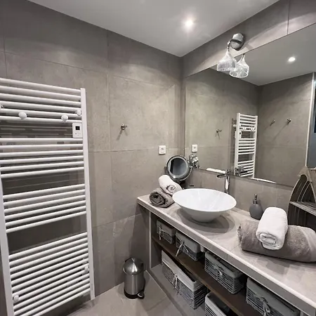 Les Voiles Pinarellu