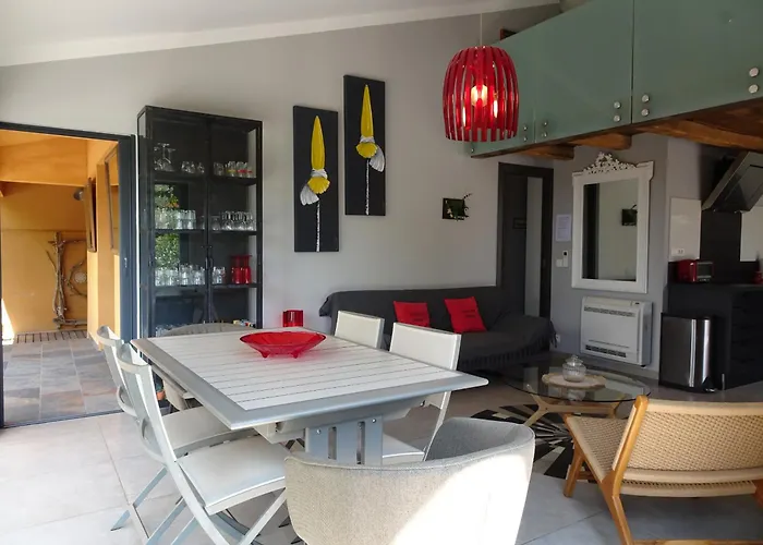 Les Voiles Pinarellu